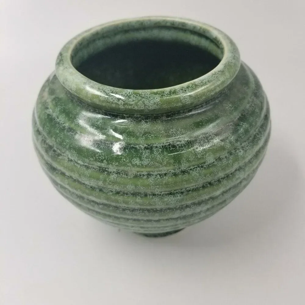 Hull Art Pottery Vintage Hull Beehive Planter 418 Urn Vase Green USA